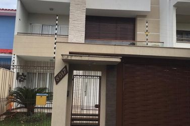 Sobrado &agrave; venda - 276m&sup2; - Zona II