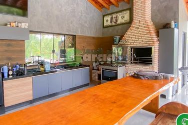 Ch&aacute;cara &agrave; venda - 25m&sup2; - -