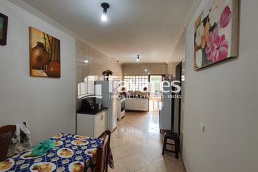 Casa &agrave; venda - Zona II