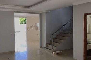 Sobrado &agrave; venda - 209m&sup2; - Zona III