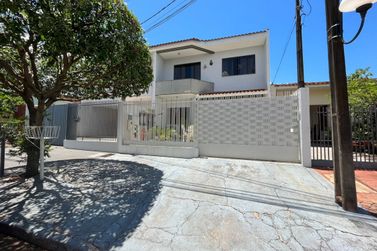 Sobrado &agrave; venda - 188m&sup2; - ZONA 2-A