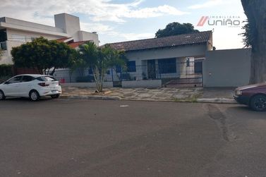 Sala Comercial &agrave; venda - 180m&sup2; - Zona I
