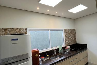 Casa &agrave; venda - 419m&sup2; - Jd Veleiros