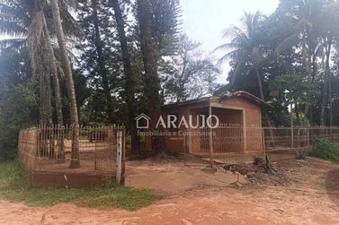 Ch&aacute;cara &agrave; venda - 1800m&sup2; - Saltinho do Oeste