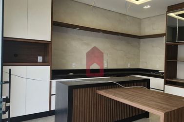 Casa &agrave; venda - 200m&sup2; - Parque Cidade Jardim
