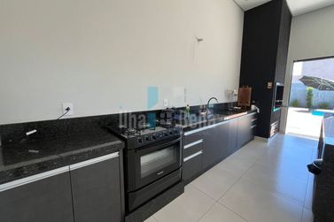 Ch&aacute;cara &agrave; venda - 