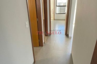 Casa &agrave; venda - 70m&sup2; - JARDIM CARAVELLE