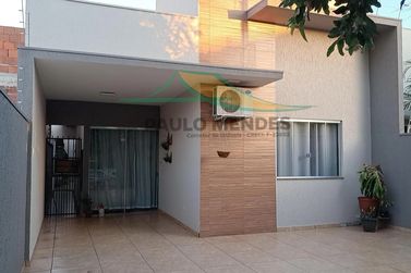 Casa &agrave; venda - 106m&sup2; - JARDIM CASTELO BRANCO