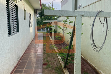 Casa &agrave; venda - 185m&sup2; - Jardim Indai&aacute;