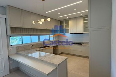 Casa para alugar - 250m&sup2; - Jardim Flamboyant