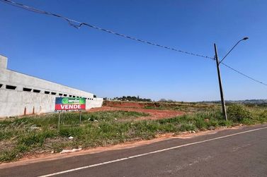 Terreno &agrave; venda - 2200m&sup2; - Parque Residencial Interlagos II