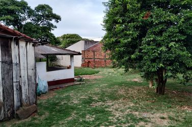 Casa &agrave; venda - 90m&sup2; - Zona VI