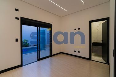 Casa &agrave; venda - 375m&sup2; - Zona VII