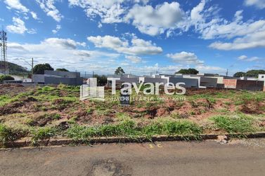 Terreno &agrave; venda - 140m&sup2; - PARQUE LAURA GOMES