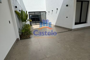 Casa &agrave; venda - 250m&sup2; - Condom&iacute;nio Mont Blanc