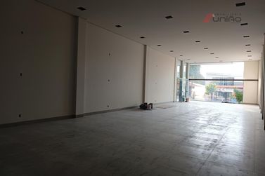 Sal&atilde;o Comercial para alugar - 180m&sup2; - Jardim Aratimbo
