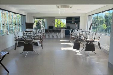 Terreno &agrave; venda - 610m&sup2; - Zona III