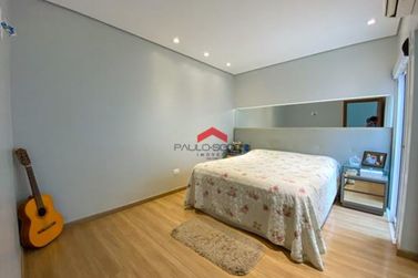 Sobrado &agrave; venda - 260m&sup2; - Parque do Lago