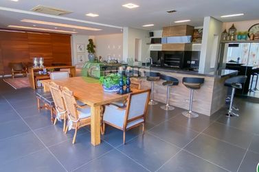 Casa &agrave; venda - 540m&sup2; - -