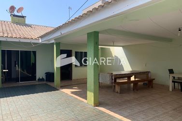 Casa &agrave; venda - 200m&sup2; - JARDIM TOCANTINS