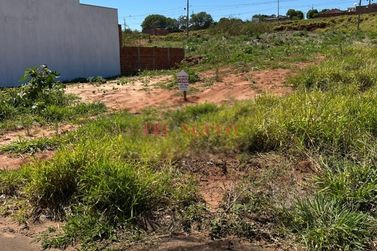 Terreno &agrave; venda - 270m&sup2; - JARDIM IMPERIO DO SOL I