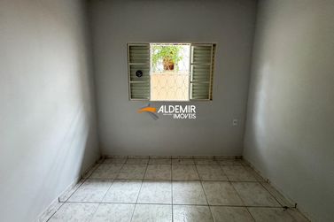 Casa para alugar - 92m&sup2; - Zona 06
