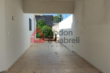 Casa &agrave; venda - 100m&sup2; - Jardim San Rafael