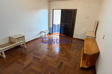 Casa para alugar - 300m&sup2; - ZONA I-A
