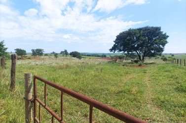 S&iacute;tio &agrave; venda - 8m&sup2; - Zona Rural