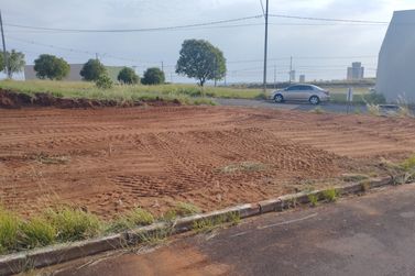 Terreno &agrave; venda - 169m&sup2; - Parque Residencial Metropolitano