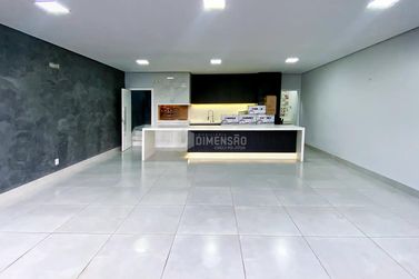 Sobrado &agrave; venda - 181m&sup2; - Jardim Cima