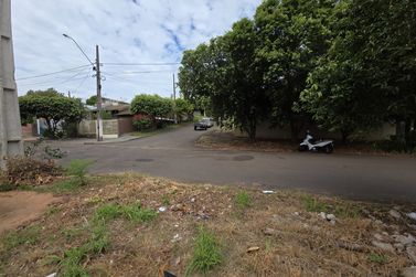 Terreno &agrave; venda - 210m&sup2; - JARDIM ORIENTE