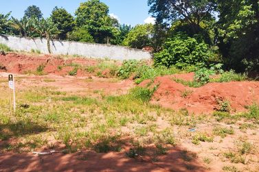 Ch&aacute;cara &agrave; venda - 5341m&sup2; - Estrada Morada do Sol
