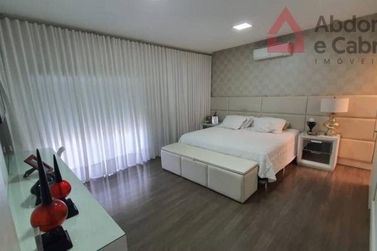 Casa &agrave; venda - 245m&sup2; - Zona V