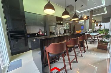 Casa &agrave; venda - 200m&sup2; - Lago Aratimbo