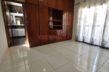 Sobrado &agrave; venda - 250m&sup2; - JARDIM DOS PRINCIPES