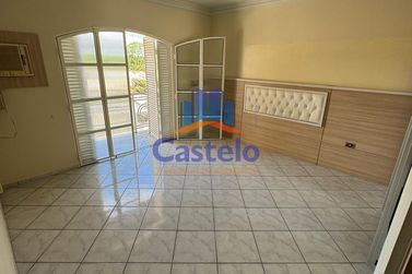 Casa para alugar - 100m&sup2; - .
