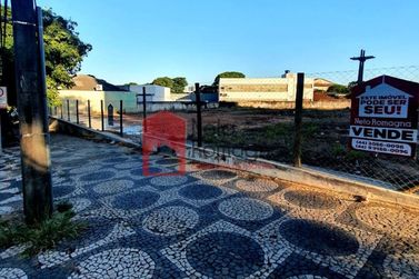 Terreno &agrave; venda - 1014m&sup2; - Zona I