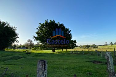 Ch&aacute;cara &agrave; venda - 4m&sup2; - Serra dos Dourados