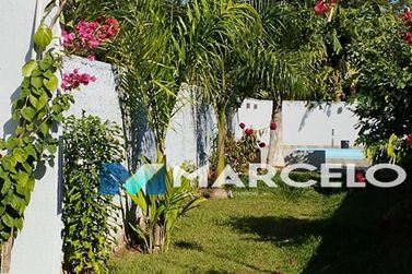 Ch&aacute;cara &agrave; venda - 2000m&sup2; - Zona Rural