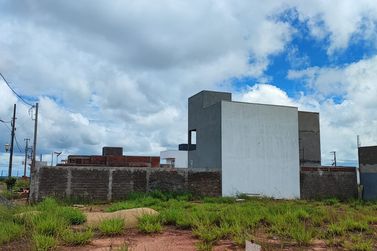 Terreno &agrave; venda - 192m&sup2; - Jardim Trianon