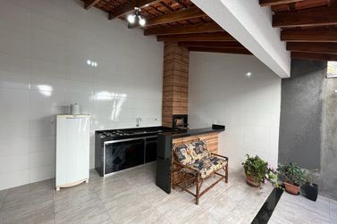 Casa &agrave; venda - 195m&sup2; - Jardim novo Mil&ecirc;nio