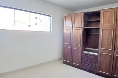 Apartamento para alugar - 150m&sup2; - Zona I