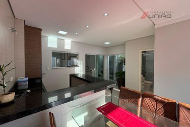 Casa &agrave; venda - 216m&sup2; - Jardim Vit&oacute;ria R&eacute;gia
