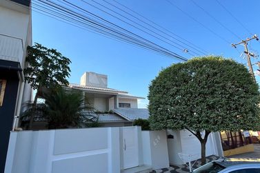 Sobrado &agrave; venda - 490m&sup2; - Centro