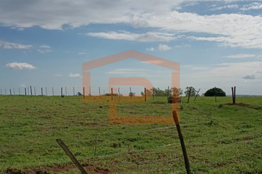 Ch&aacute;cara &agrave; venda - 20000m&sup2; - Zona Rural