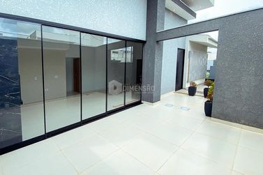 Casa &agrave; venda - 130m&sup2; - Jardim Santa Clara