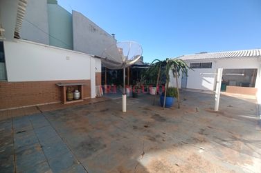 Casa &agrave; venda - 200m&sup2; - JARDIM DOS PRINCIPES