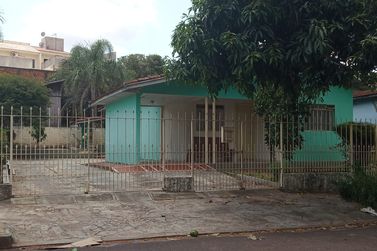 Terreno &agrave; venda - 524m&sup2; - Zona III