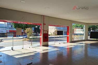 Sal&atilde;o Comercial para alugar - Zona 1